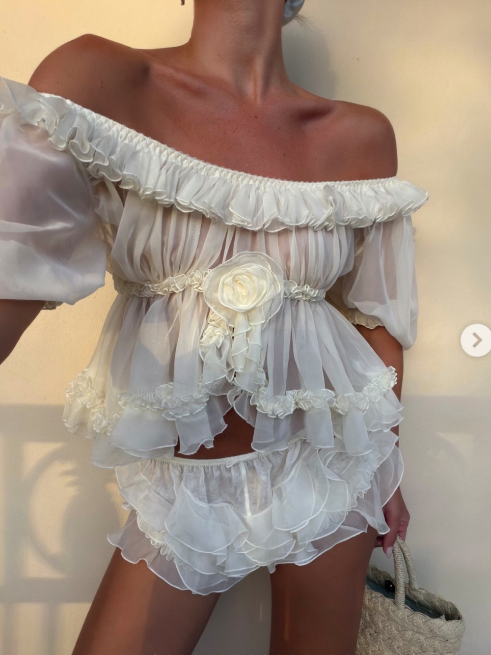 DATT Rosy Ruffle Set